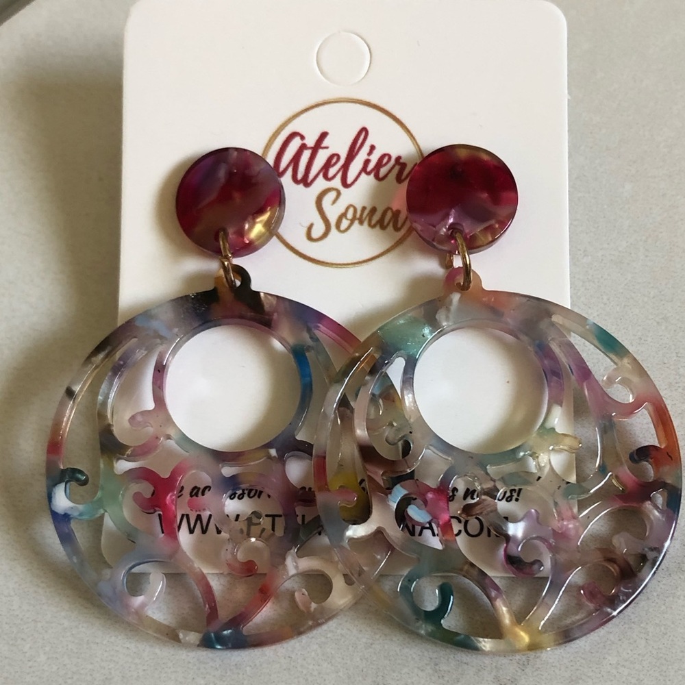 🌈🌈Acrylic Filigree Earrings (Multicolor)🌈🌈